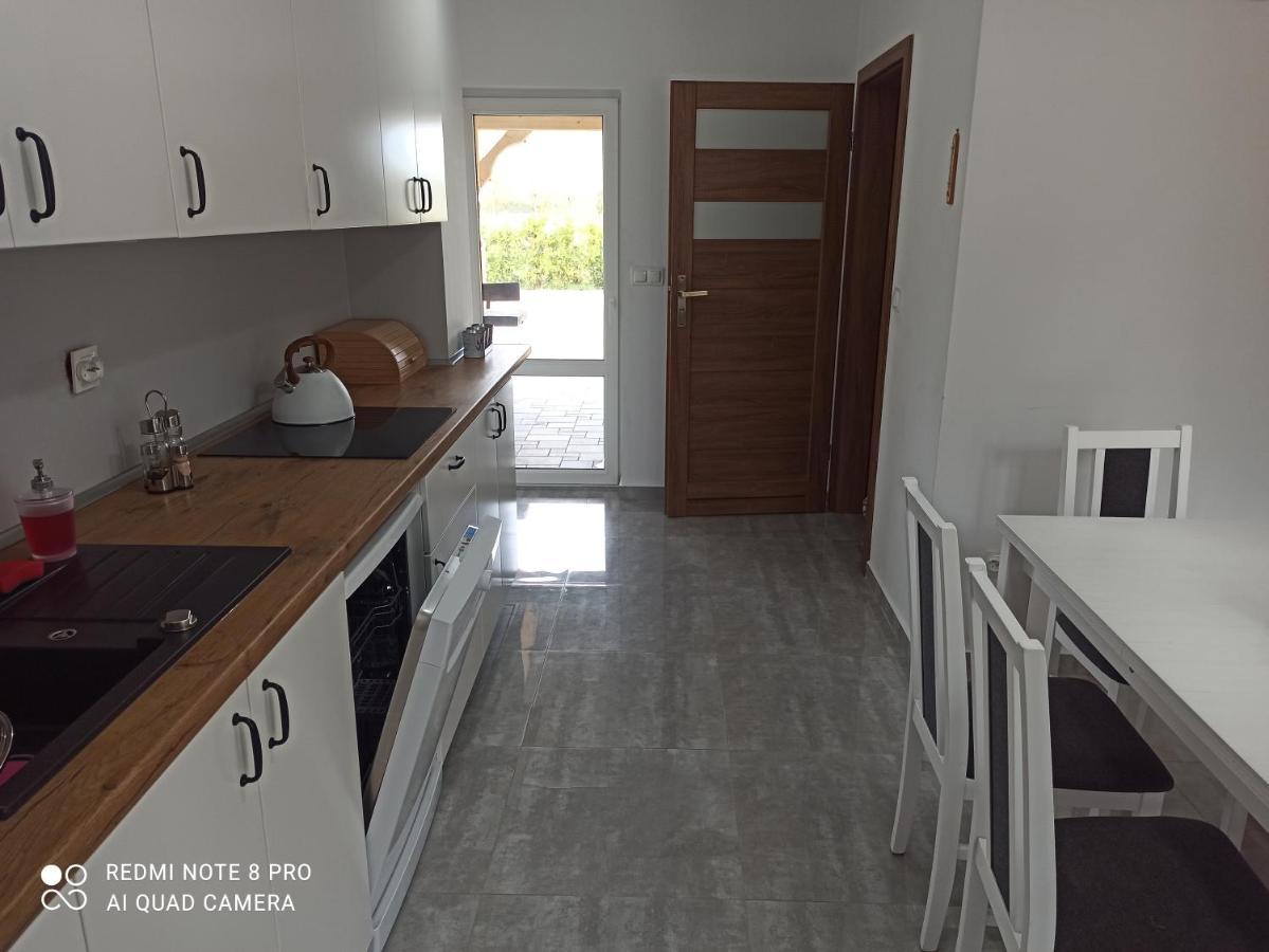 Appartement Apartameny Wiktoria I Nikola W Karwiku à Pisz Extérieur photo