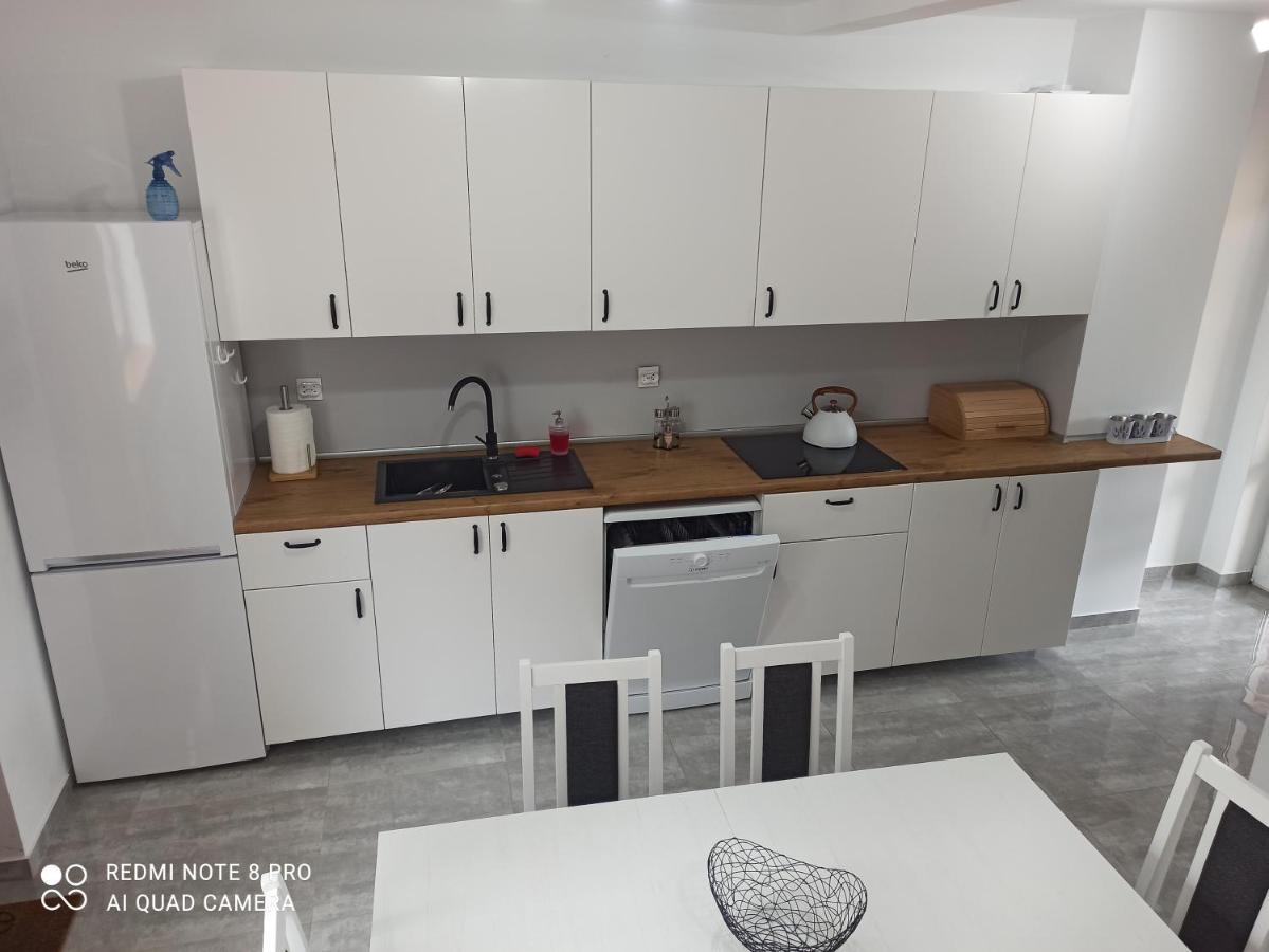 Appartement Apartameny Wiktoria I Nikola W Karwiku à Pisz Extérieur photo