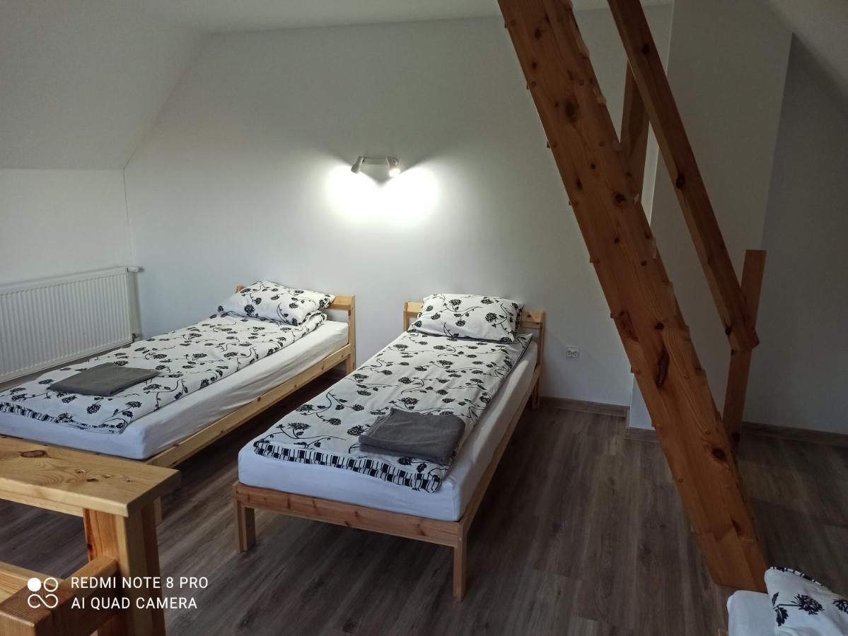 Appartement Apartameny Wiktoria I Nikola W Karwiku à Pisz Extérieur photo